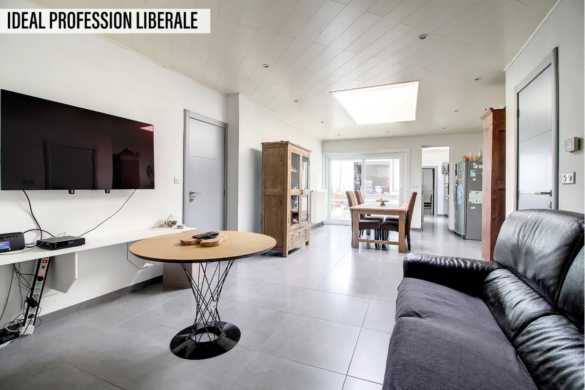 Immeuble mixte à vendre à Mouscron 7700 259000.00€ 4 chambres 289.00m² - annonce 334325