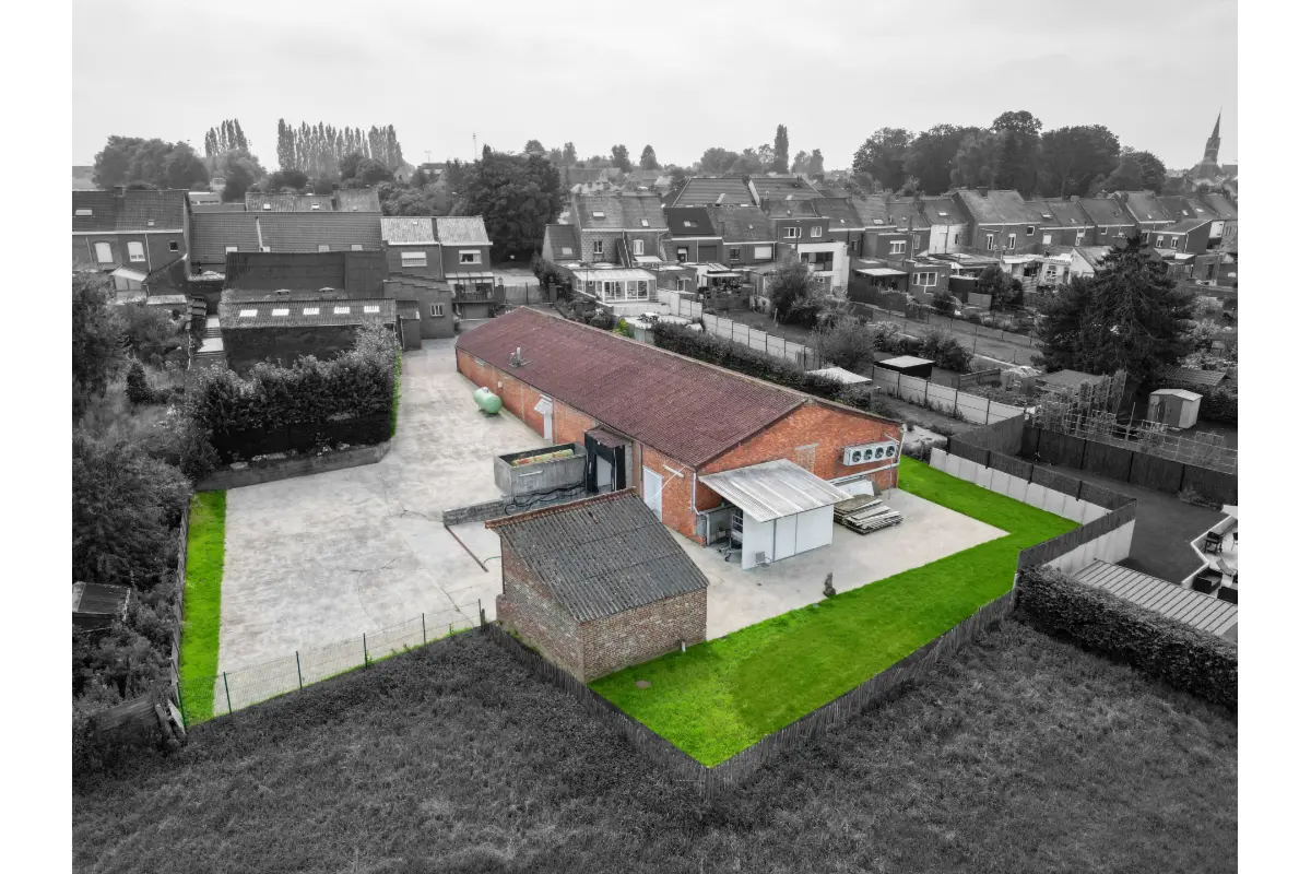 Commerce à vendre à Luingne 7700 415000.00€  chambres 1415.00m² - annonce 335291