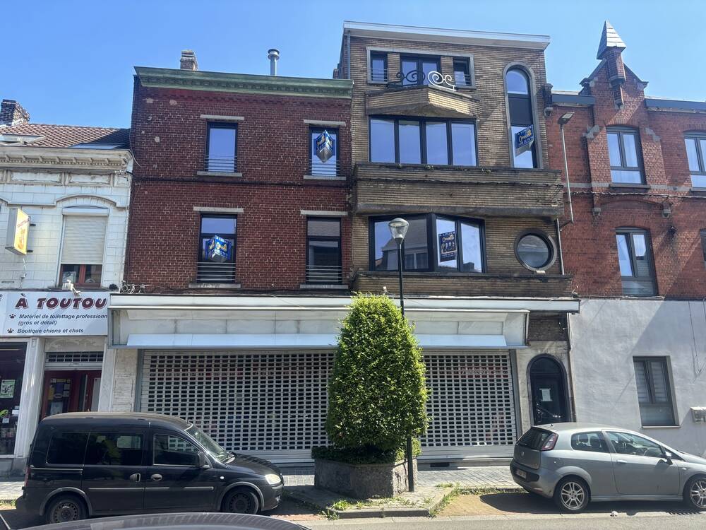 Commerce à louer à La Louvière 7100 950.00€ chambres 152.00m² - annonce 336457