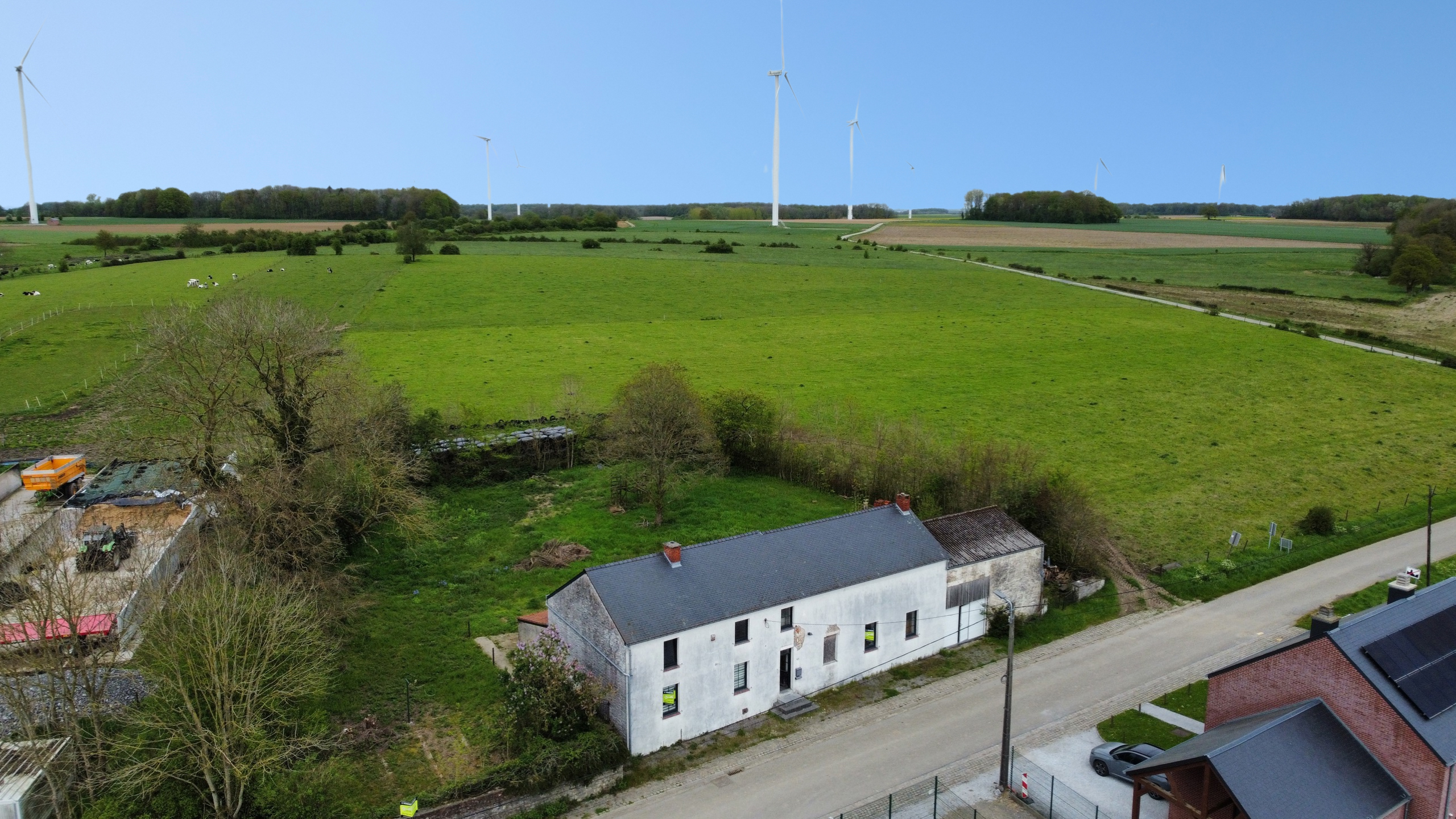 Immeuble de rapport - Immeuble à appartement à vendre à Froidchapelle 6440 345000.00€ 3 chambres 230.00m² - annonce 340018