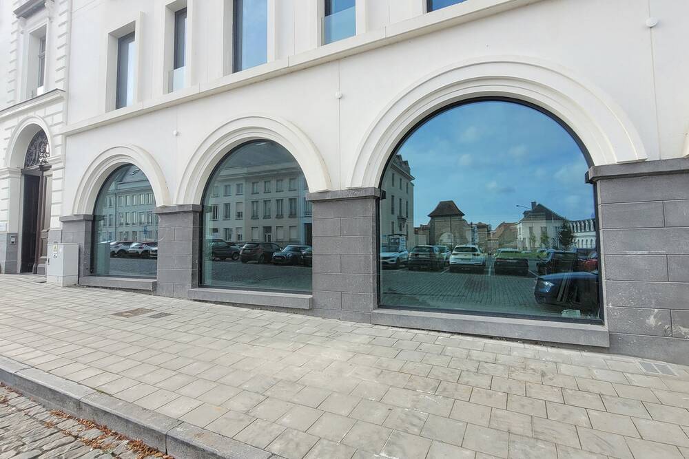 Commerce à vendre à Tournai 7500 578600.00€ chambres 263.00m² - annonce 350182