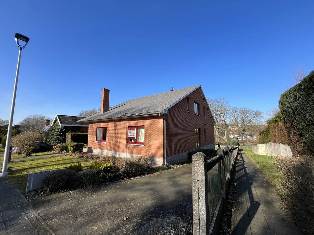 Maison à vendre à Strépy-Bracquegnies 7110 345000.00€ 5 chambres 239.00m² - annonce 352717
