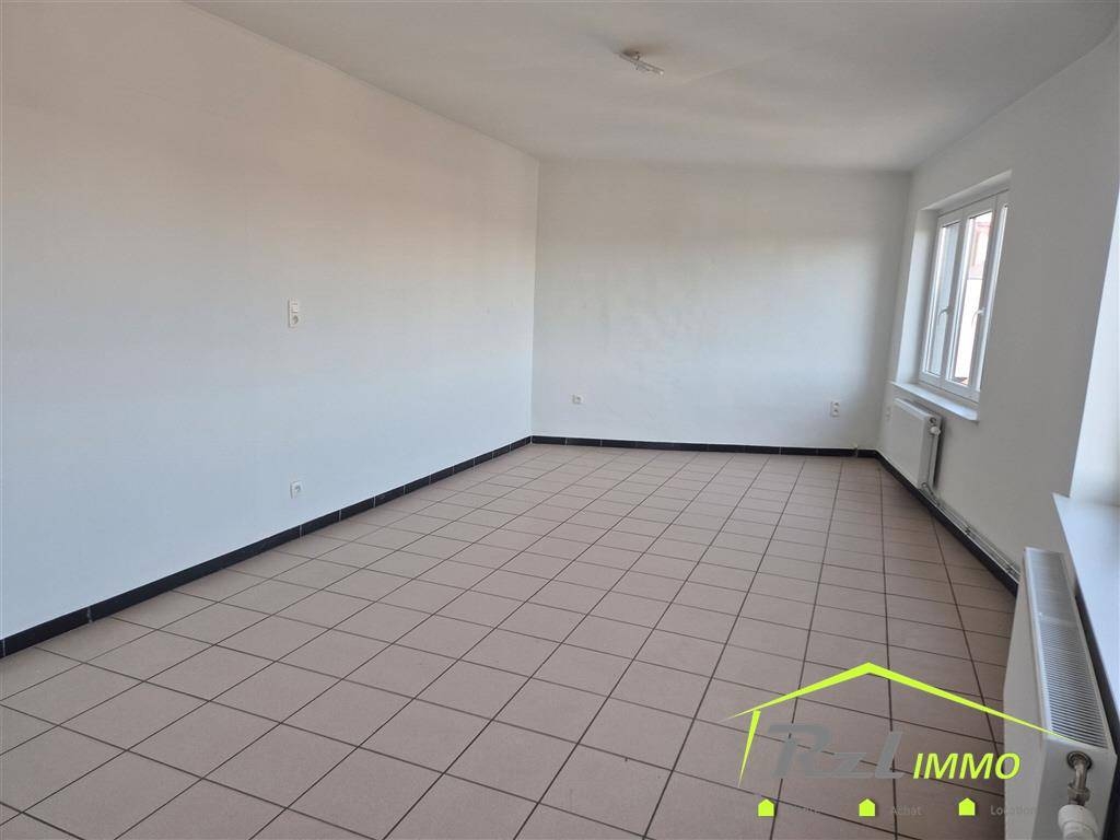 Appartement à louer à Châtelineau 6200 900.00€ 3 chambres 70.00m² - annonce 370484