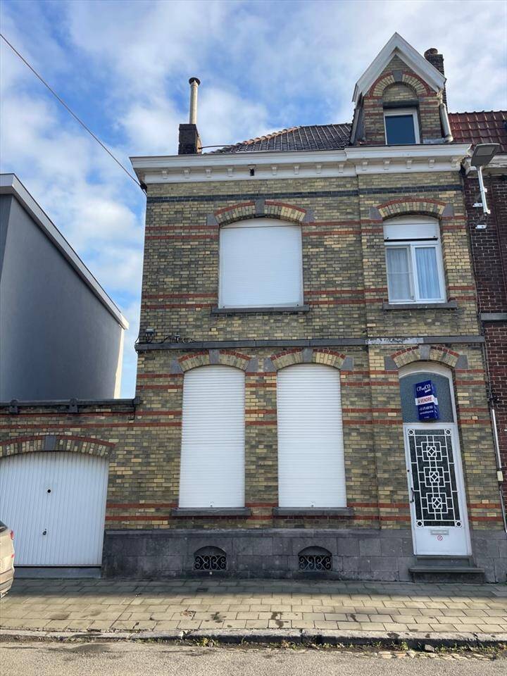 Maison à à Tournai 7500 250000.00€ 4 chambres m² - annonce 371897
