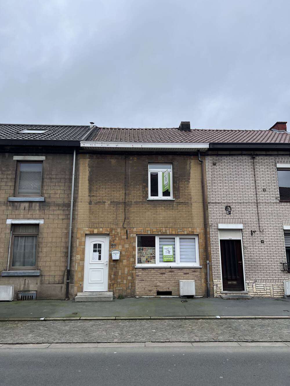 Maison à vendre à Monceau-sur-Sambre 6031 199000.00€ 3 chambres 150.00m² - annonce 376467