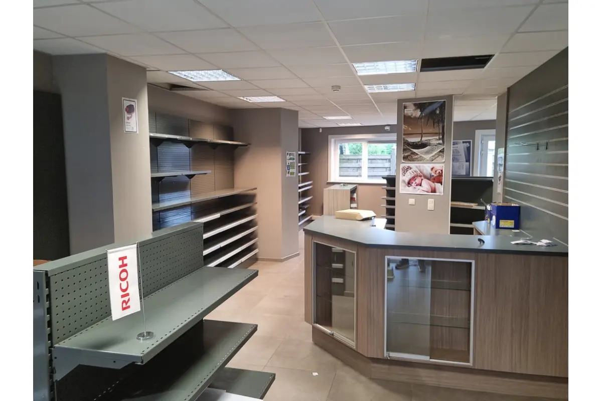 Commerce à vendre à Bizet 7783 230000.00€  chambres m² - annonce 378503