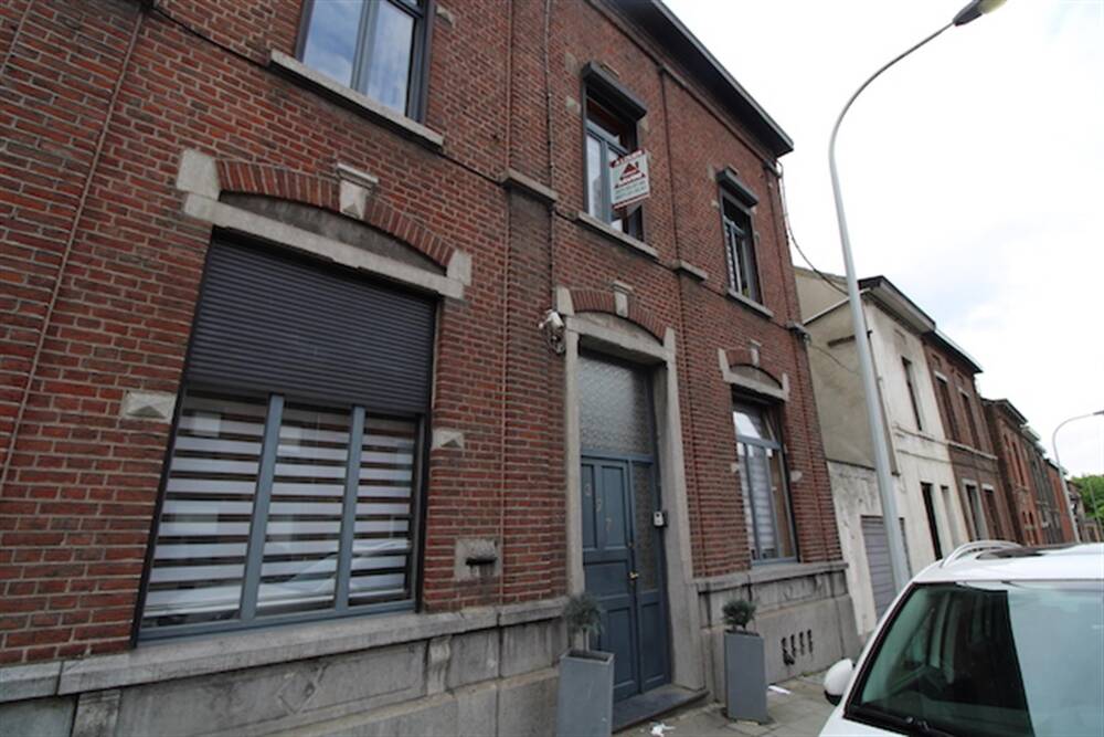 Appartement à louer à Gilly 6060 450.00€ 1 chambres m² - annonce 379255