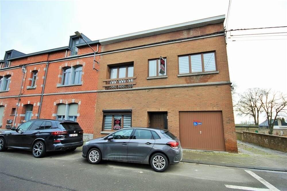 Maison à vendre à Wanfercée-Baulet 6224 229000.00€ 4 chambres 221.00m² - annonce 381305