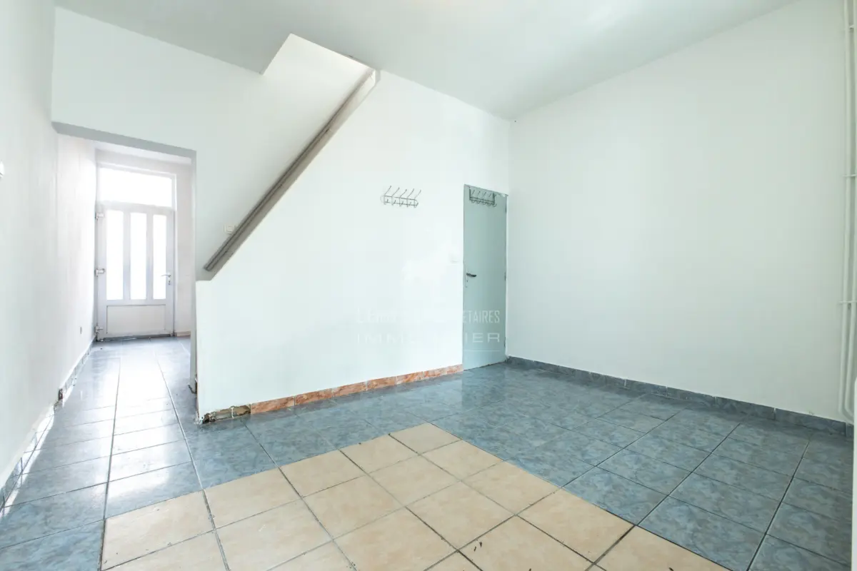 Maison à vendre à Monceau-sur-Sambre 6031 99999.00€ 2 chambres 97.00m² - annonce 382664