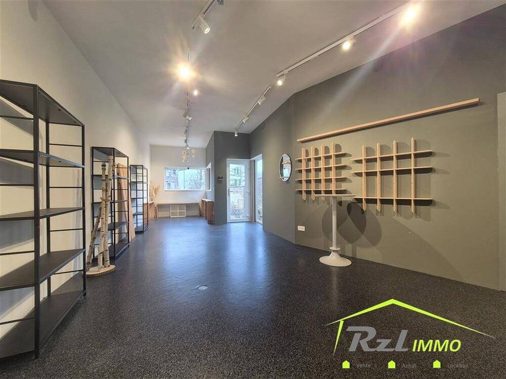 Commerce à louer à Mont-sur-Marchienne 6032 600.00€  chambres 37.00m² - annonce 388949