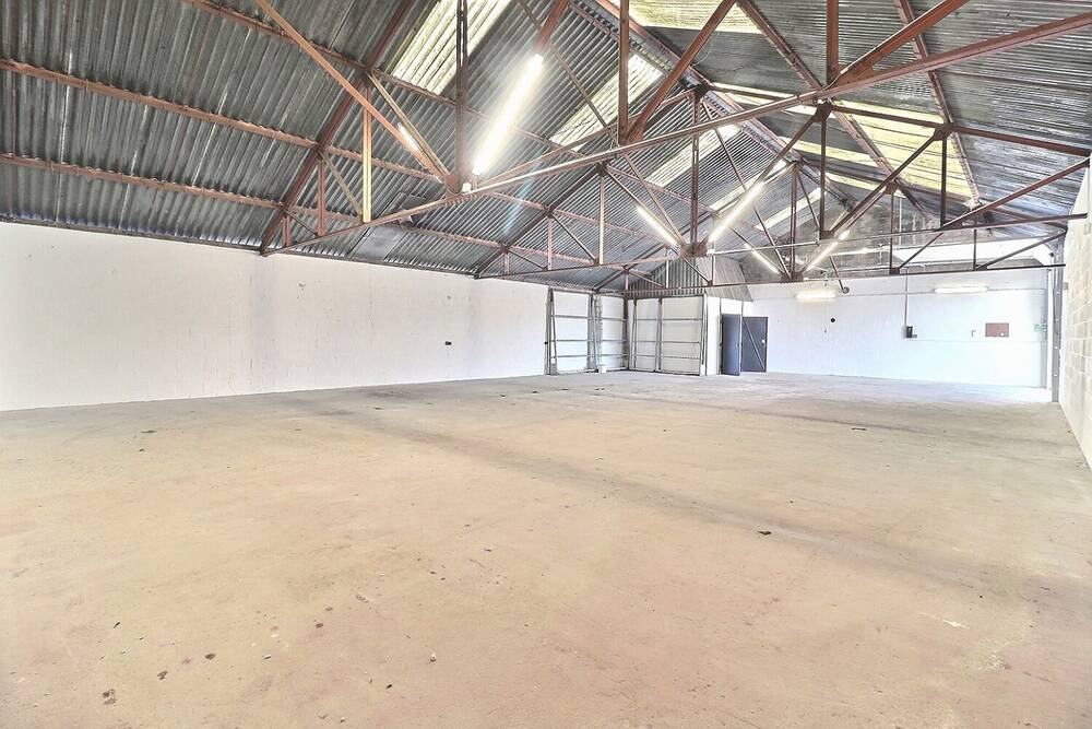 Commerce à louer à Lobbes 6540 950.00€ chambres 228.00m² - annonce 393204
