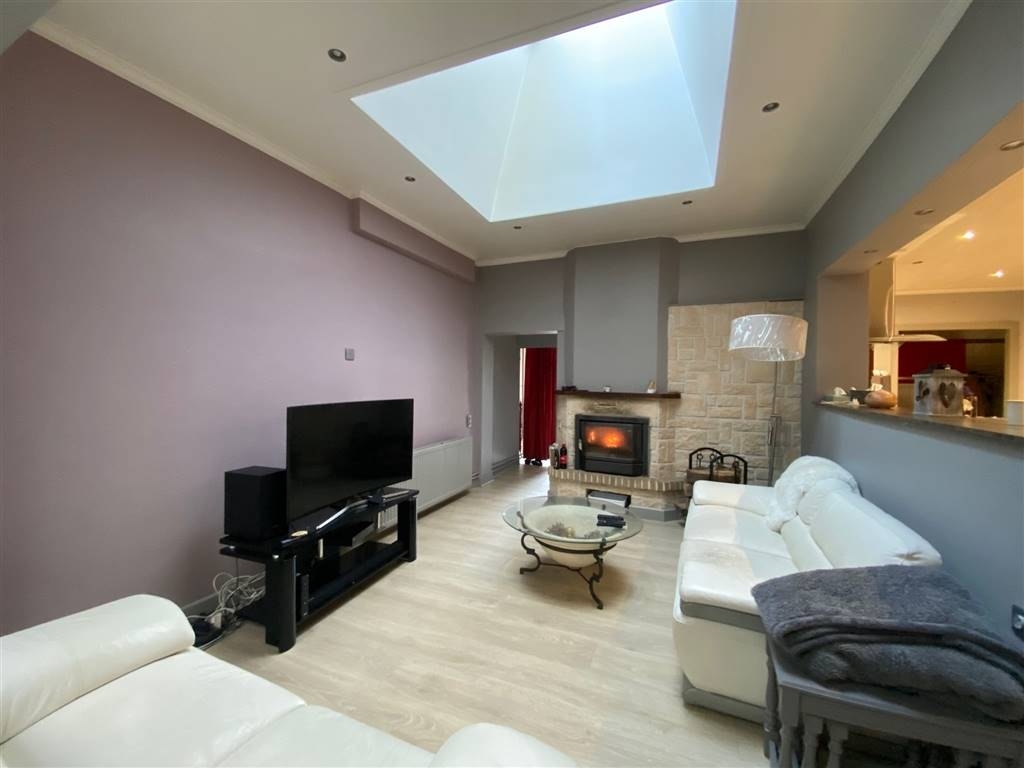 Maison à vendre à Péruwelz 7600 300000.00€ 6 chambres 300.00m² - annonce 394640