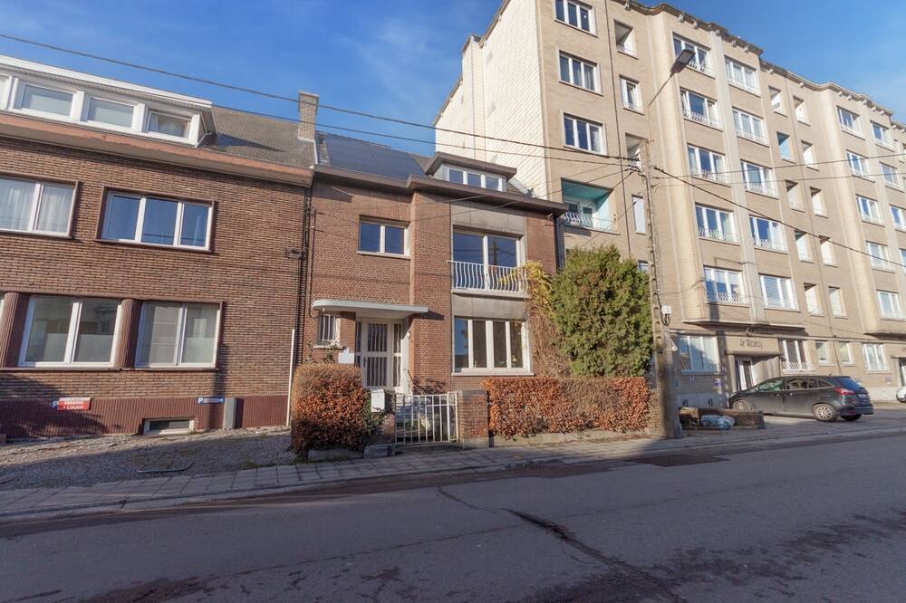 Immeuble de rapport - Immeuble à appartement à vendre à Marcinelle 6001 298000.00€ 5 chambres 300.00m² - annonce 402581