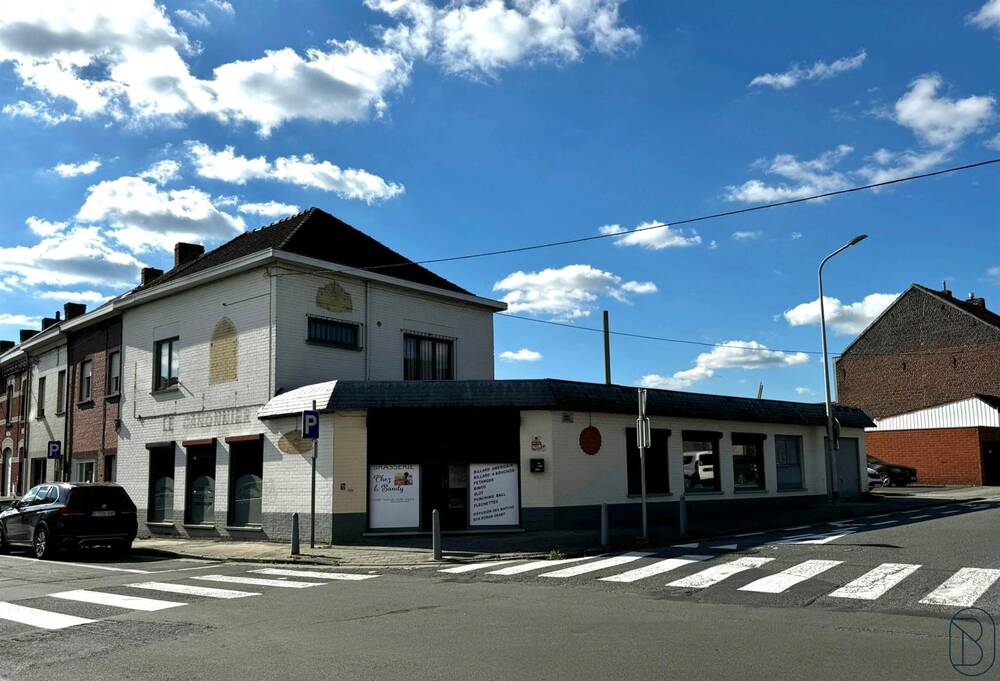 Commerce à vendre à Mouscron 7700 220000.00€ chambres 285.00m² - annonce 402667