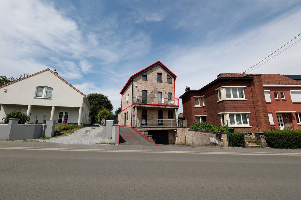 Appartement à louer à Roux 6044 980.00€ 3 chambres 150.00m² - annonce 404018