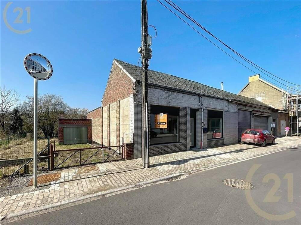 Commerce à louer à Leuze-en-Hainaut 7900 950.00€ chambres 113.00m² - annonce 406819