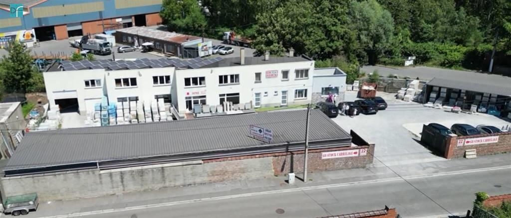 Commerce à vendre à Mont-sur-Marchienne 6032 330000.00€ chambres m² - annonce 406171