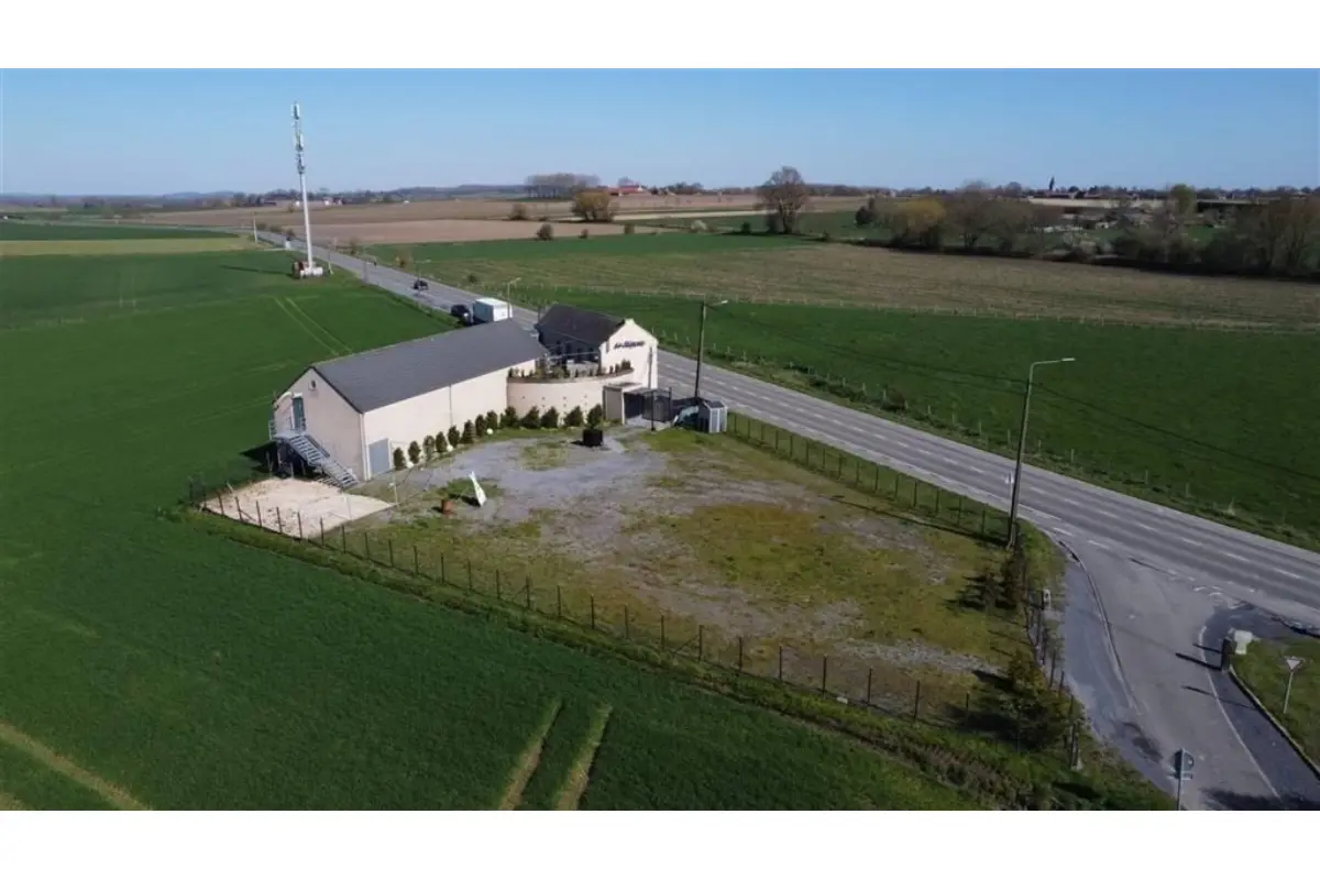 Commerce à vendre à Rumes 7610 449000.00€ 4 chambres 600.00m² - annonce 408180