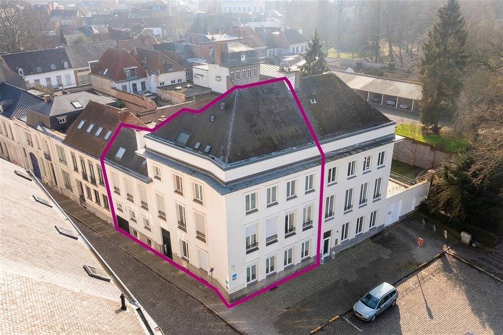 Commerce à vendre à Tournai 7500 0.00€ 6 chambres 700.00m² - annonce 407522