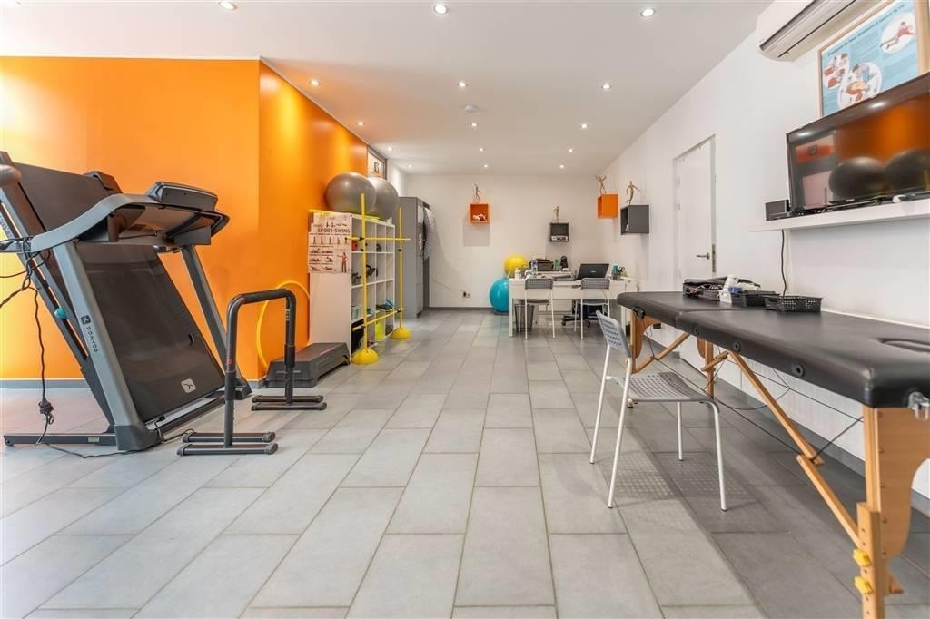 Immeuble de rapport - Immeuble à appartement à vendre à Beloeil 7970 290000.00€ chambres 129.00m² - annonce 409037