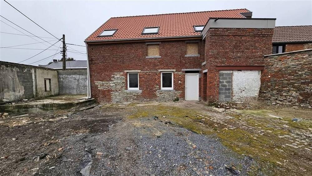 Maison à vendre à Wihéries 7370 130000.00€ 4 chambres 200.00m² - annonce 411507