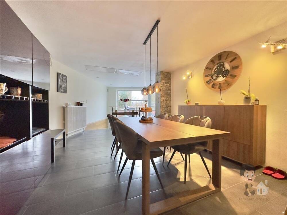 Maison à vendre à Châtelet 6200 229000.00€ 3 chambres 238.00m² - annonce 411430