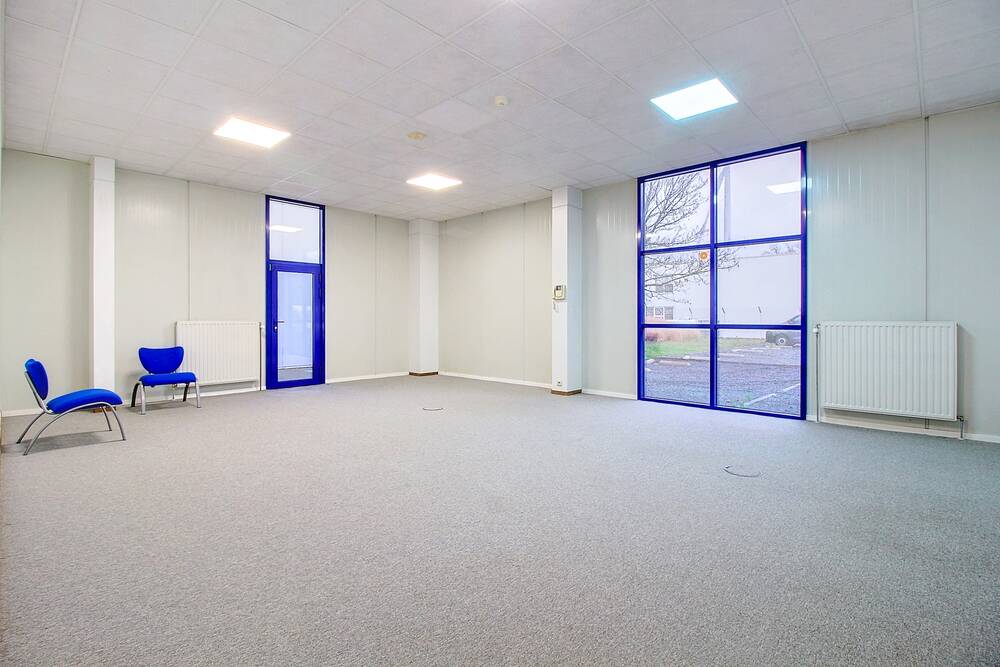 Commerce à louer à Froyennes 7503 660.00€ chambres 80.00m² - annonce 415019