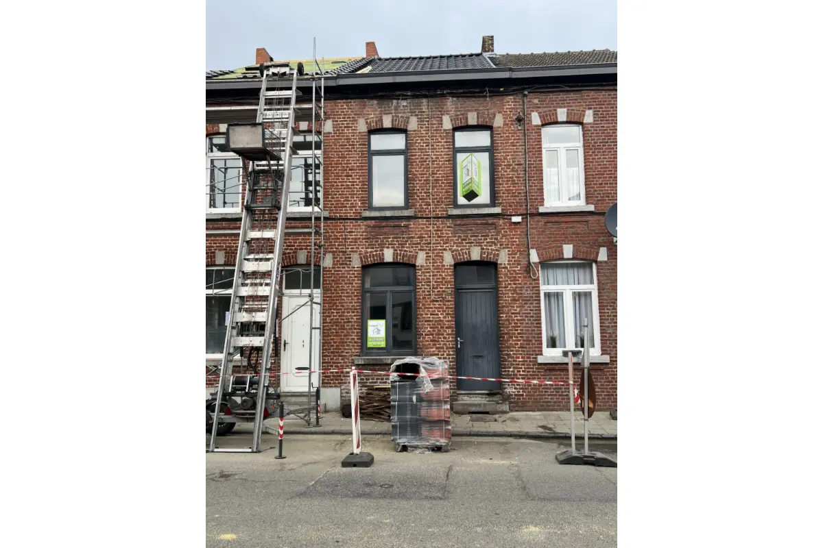Maison à vendre à Courcelles 6180 99000.00€ 2 chambres 100.00m² - annonce 414217