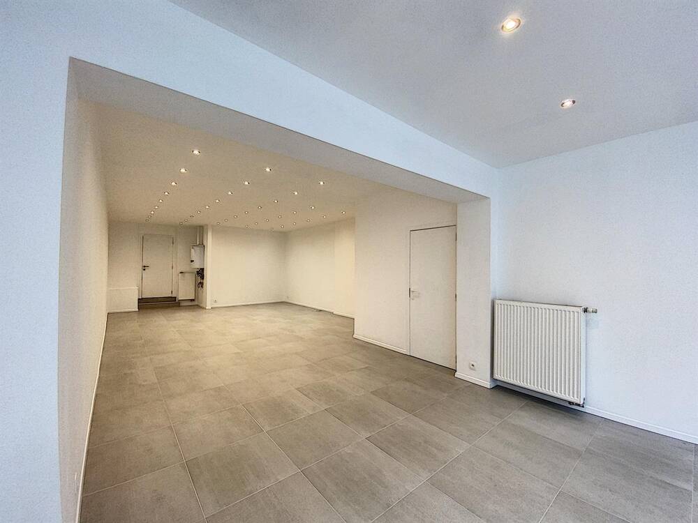 Commerce à louer à Tournai 7500 850.00€ chambres 75.00m² - annonce 415017