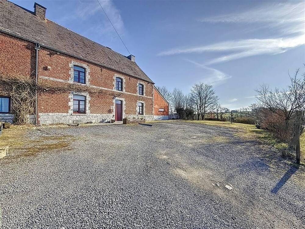 Maison à vendre à Froidchapelle 6440 450000.00€ 6 chambres 463.00m² - annonce 416322