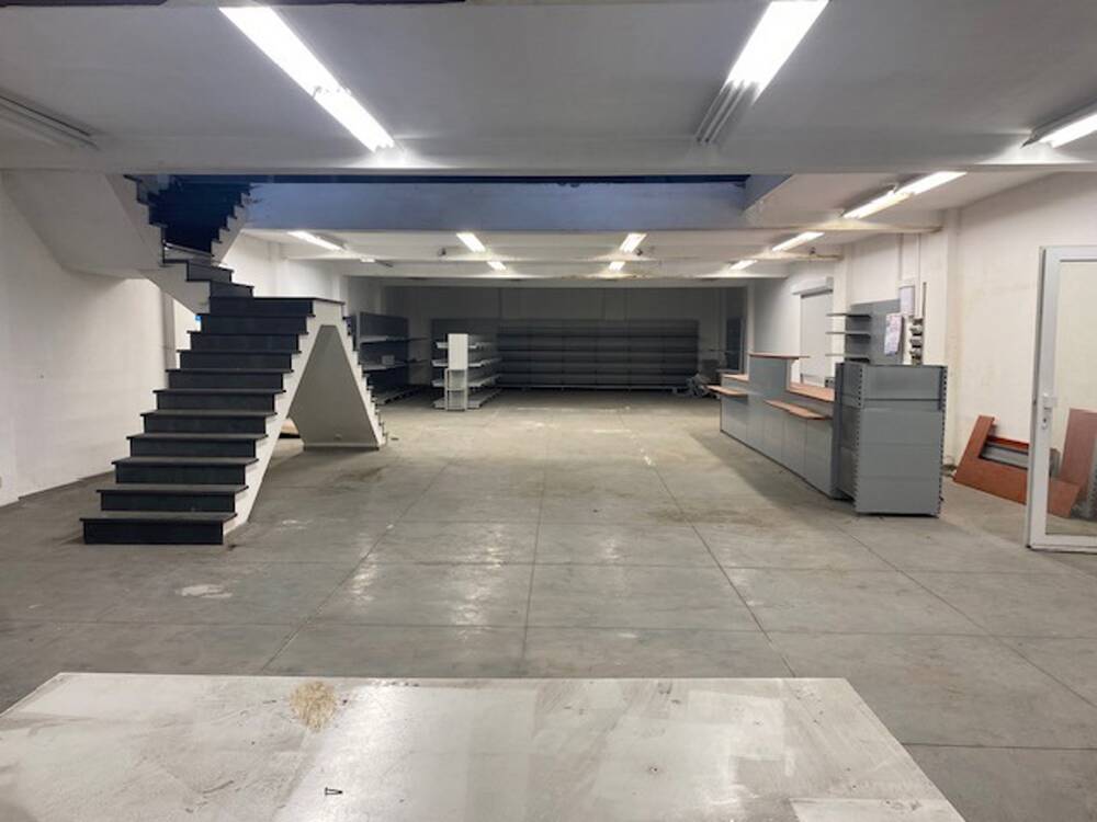Commerce à louer à Charleroi 6000 3500.00€ chambres 700.00m² - annonce 417977