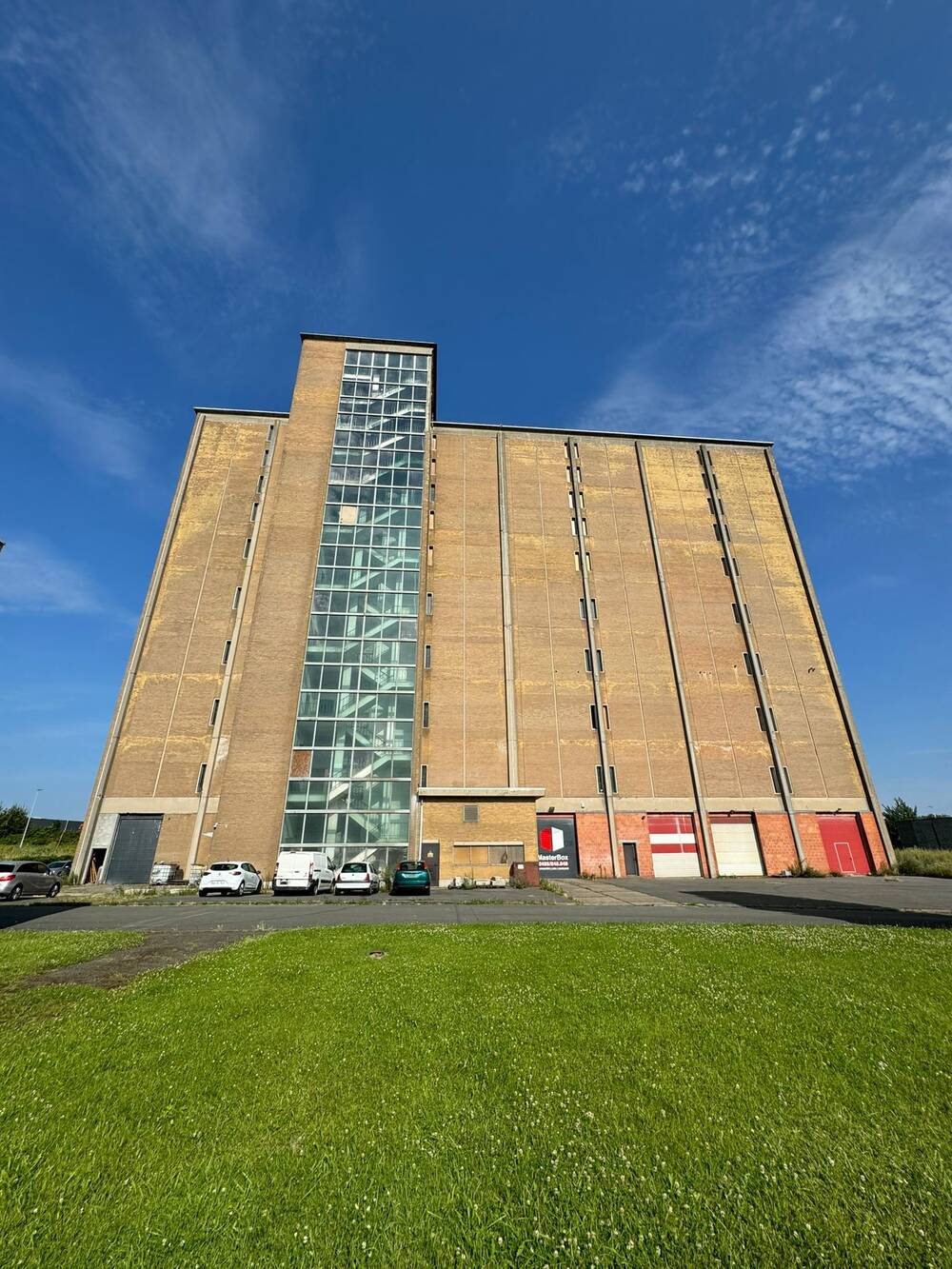 Commerce à vendre à Ghlin 7011 40000.00€ 0 chambres m² - annonce 418135