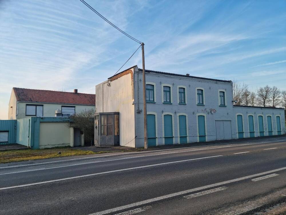 Commerce à vendre à Willemeau 7506 450000.00€ chambres m² - annonce 417771