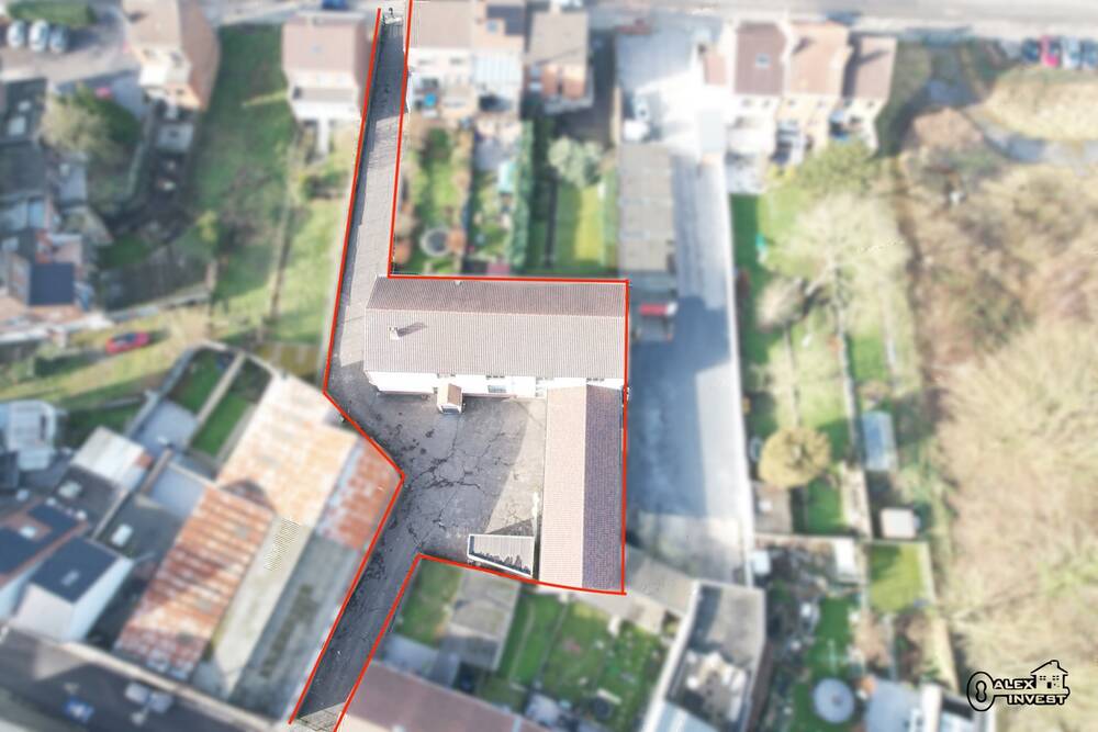 Commerce à vendre à La Louvière 7100 570000.00€ chambres 619.00m² - annonce 417660
