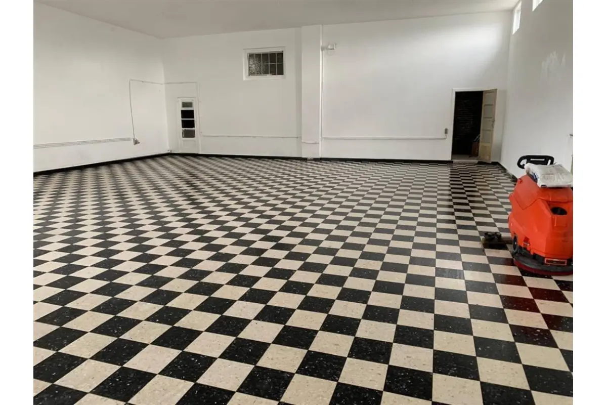 Commerce à louer à Jumet 6040 1000.00€  chambres m² - annonce 421375