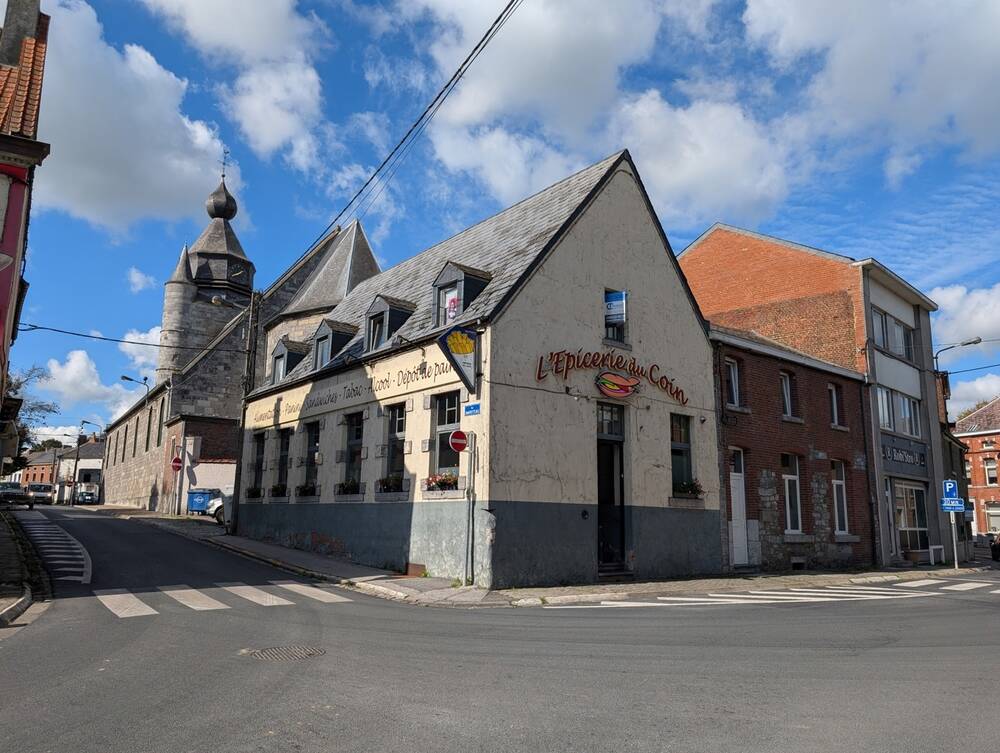 Immeuble de rapport - Immeuble à appartement à vendre à Merbes-le-Château 6567 225000.00€ 3 chambres 185.00m² - annonce 422617