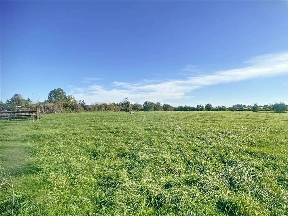 Terrain à vendre à Macon 6591 35000.00€ chambres m² - annonce 424984