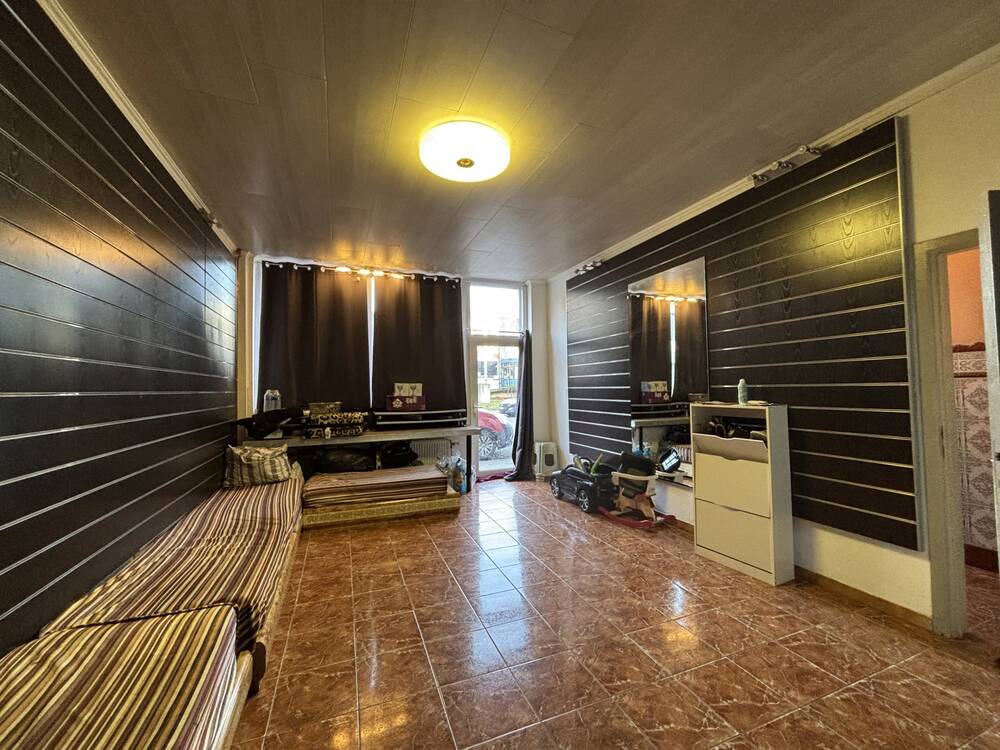 Commerce à vendre à Gilly 6060 215000.00€ chambres 25.00m² - annonce 429941