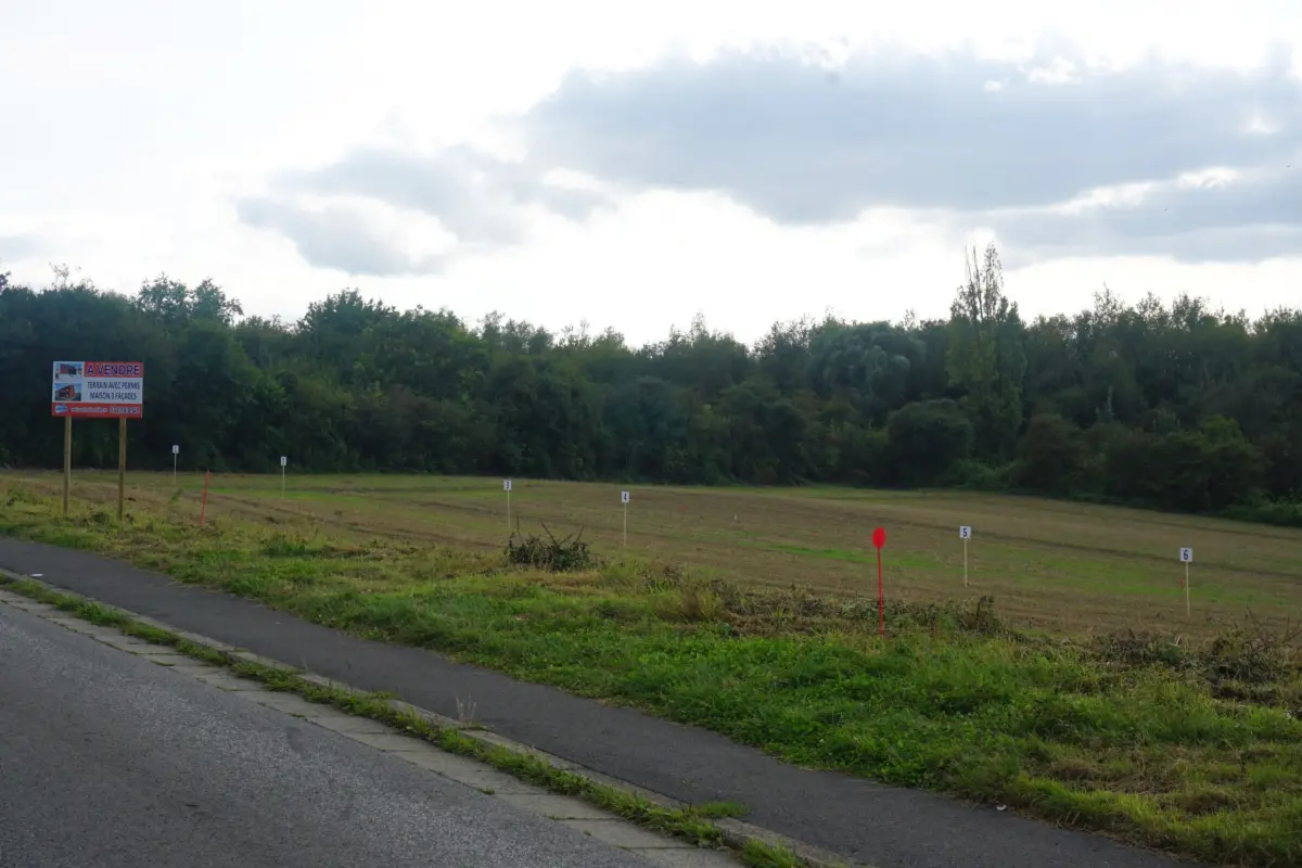 Terrain à vendre à Châtelet 6200 64900.00€  chambres m² - annonce 431435