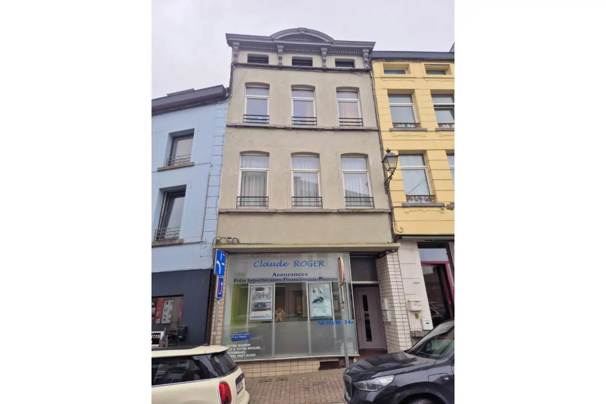 Commerce à  à Thuin 6530 850.00€  chambres 50.00m² - annonce 431002