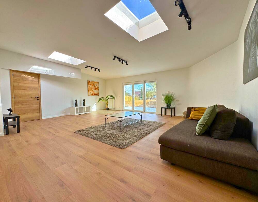 Maison à vendre à Chapelle-lez-Herlaimont 7160 270000.00€ 4 chambres 204.00m² - annonce 433342