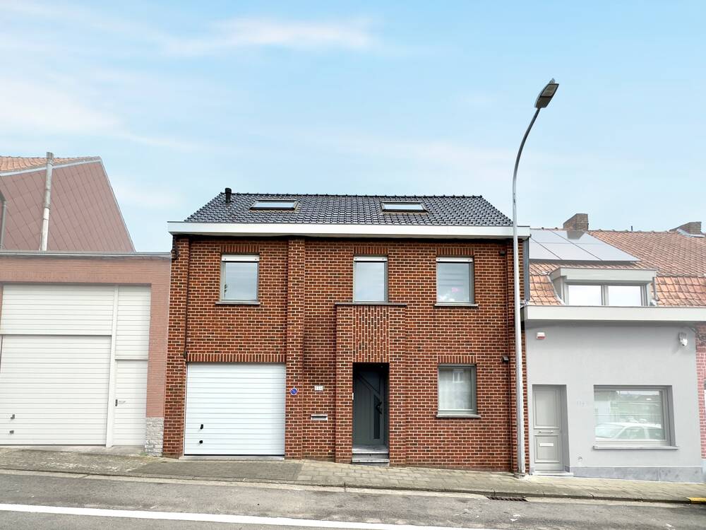Immeuble de rapport - Immeuble à appartement à vendre à Mouscron 7700 279000.00€ 2 chambres 188.00m² - annonce 433173
