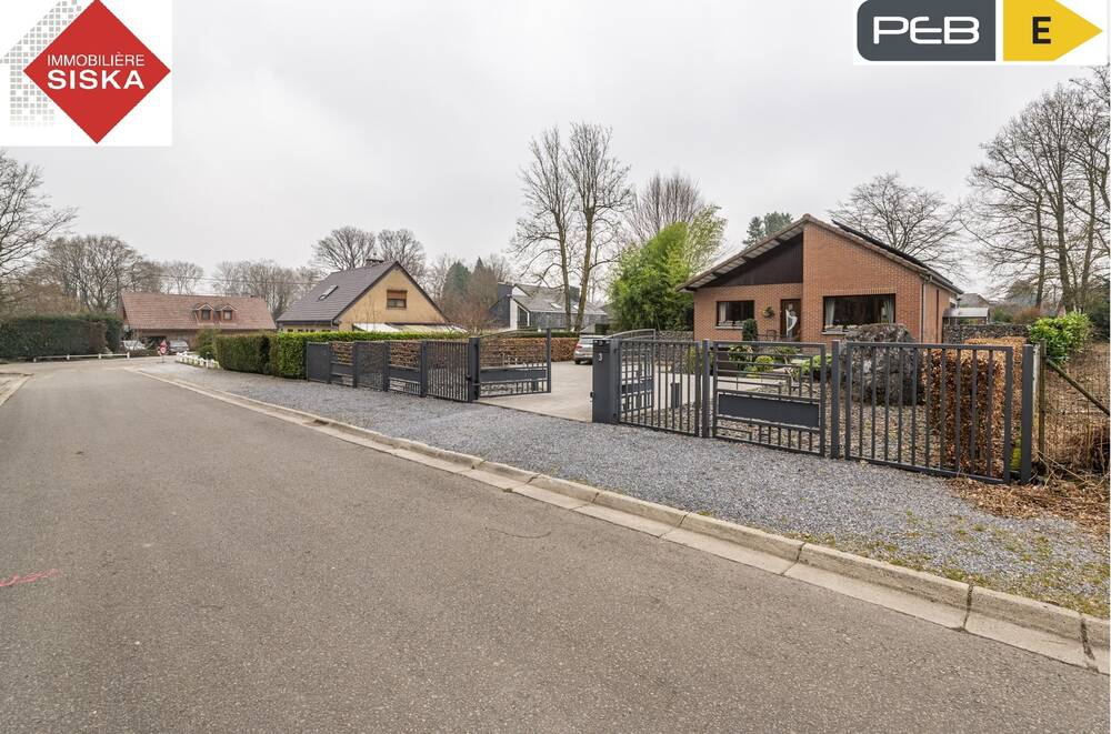 Maison à vendre à Gozée 6534 425000.00€ 2 chambres 176.00m² - annonce 479111