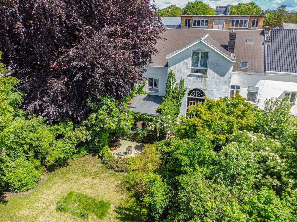 Maison à vendre à Marcinelle 6001 298000.00€ 7 chambres 400.00m² - annonce 434947