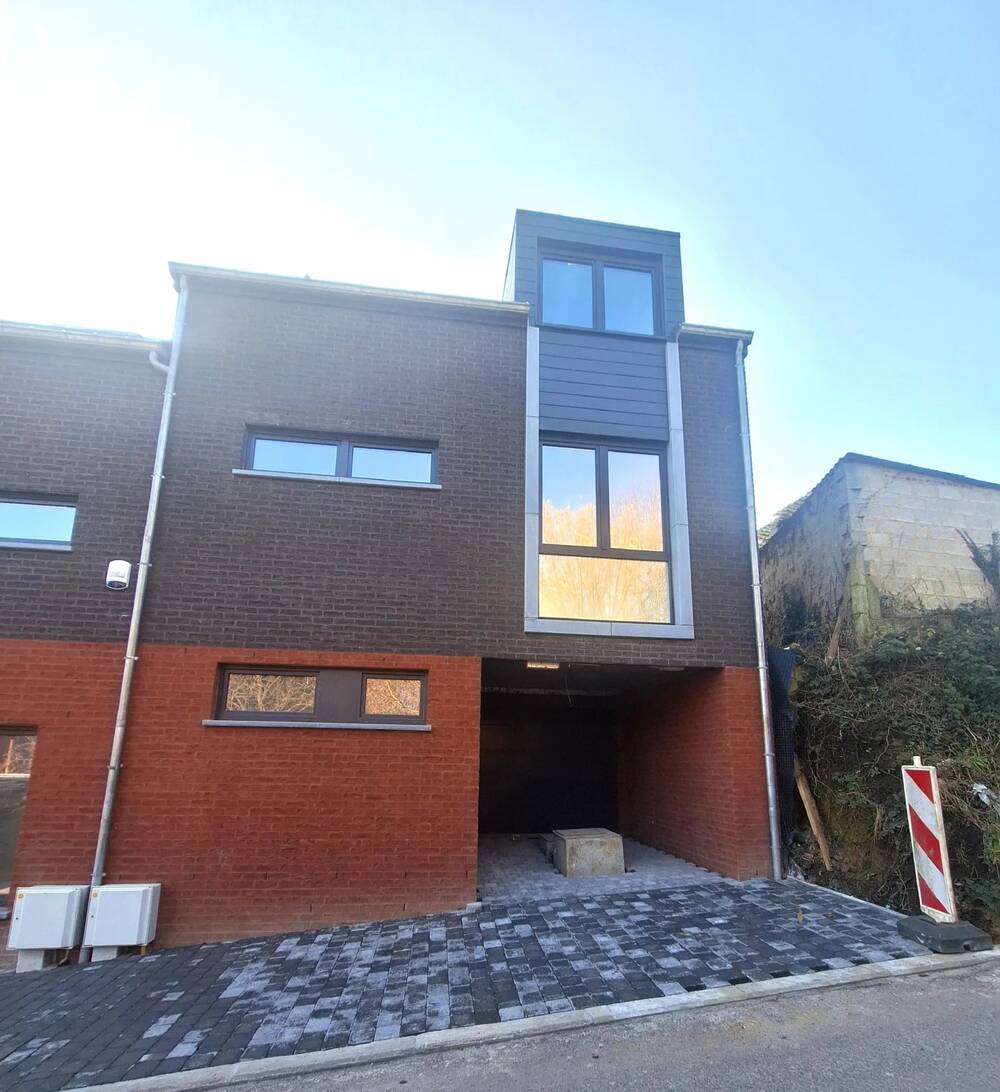 Maison à vendre à Thieu 7070 320000.00€  chambres 205.00m² - annonce 435613