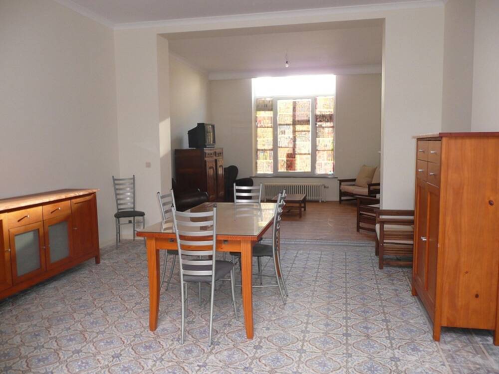 Rez-de-chaussée à vendre à Charleroi 6000 135000.00€ 2 chambres 117.00m² - annonce 435770