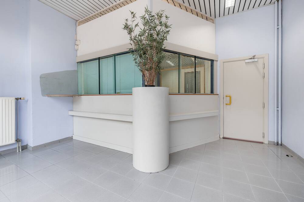 Commerce à louer à Charleroi 6000 1500.00€ chambres 120.00m² - annonce 436502