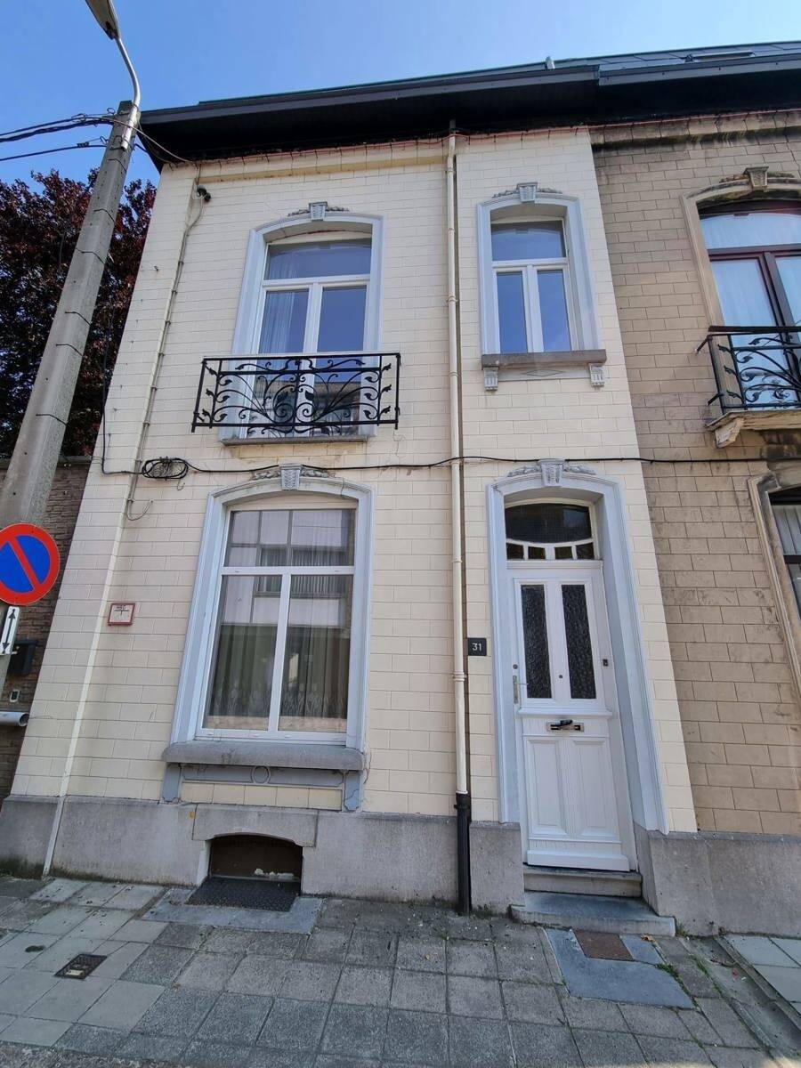 Maison à vendre à Marcinelle 6001 197500.00€ 5 chambres 222.00m² - annonce 436909