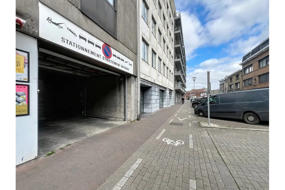Parking / garage à vendre à Mouscron 7700 27500.00€  chambres m² - annonce 651045