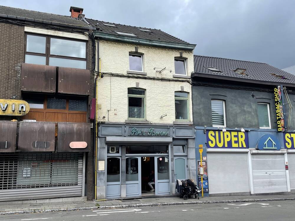 Immeuble de rapport - Immeuble à appartement à vendre à Marcinelle 6001 230000.00€ 4 chambres 225.00m² - annonce 438467